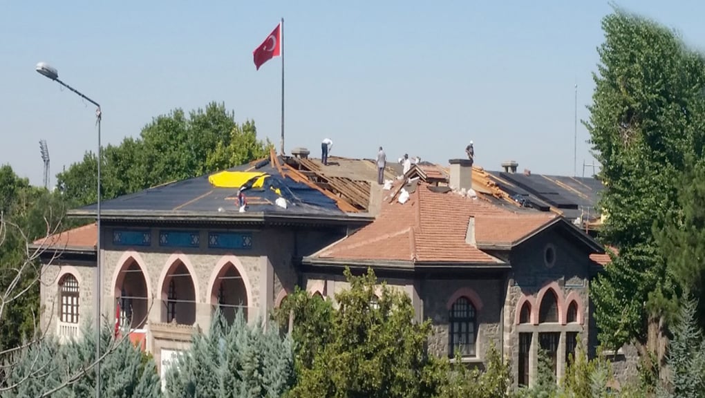 Eski TBMM Binasi Ankara Isoline Kiremit Altı Su Yalıtımı